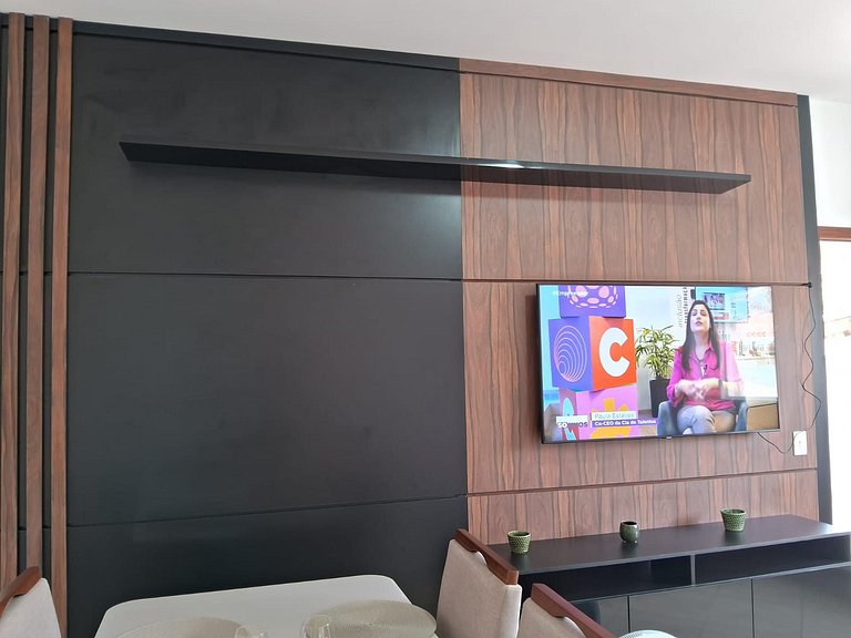 Lindo apto de 2 quartos e 1 banheiro c/ garagem