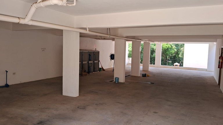 Lindo apto de 2 quartos e 1 banheiro c/ garagem