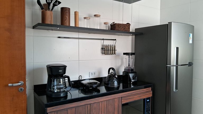 Lindo apto de 2 quartos e 1 banheiro c/ garagem