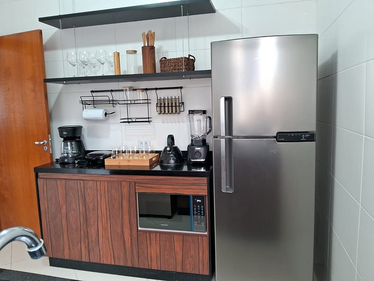 Lindo apto de 2 quartos e 1 banheiro c/ garagem