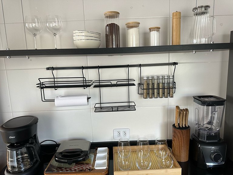Lindo apto de 2 quartos e 1 banheiro c/ garagem