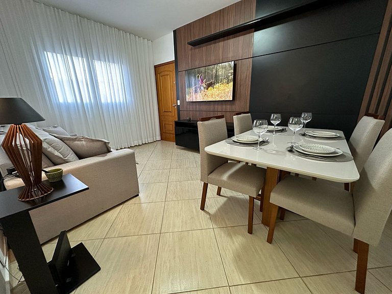 Lindo apto de 2 quartos e 1 banheiro c/ garagem
