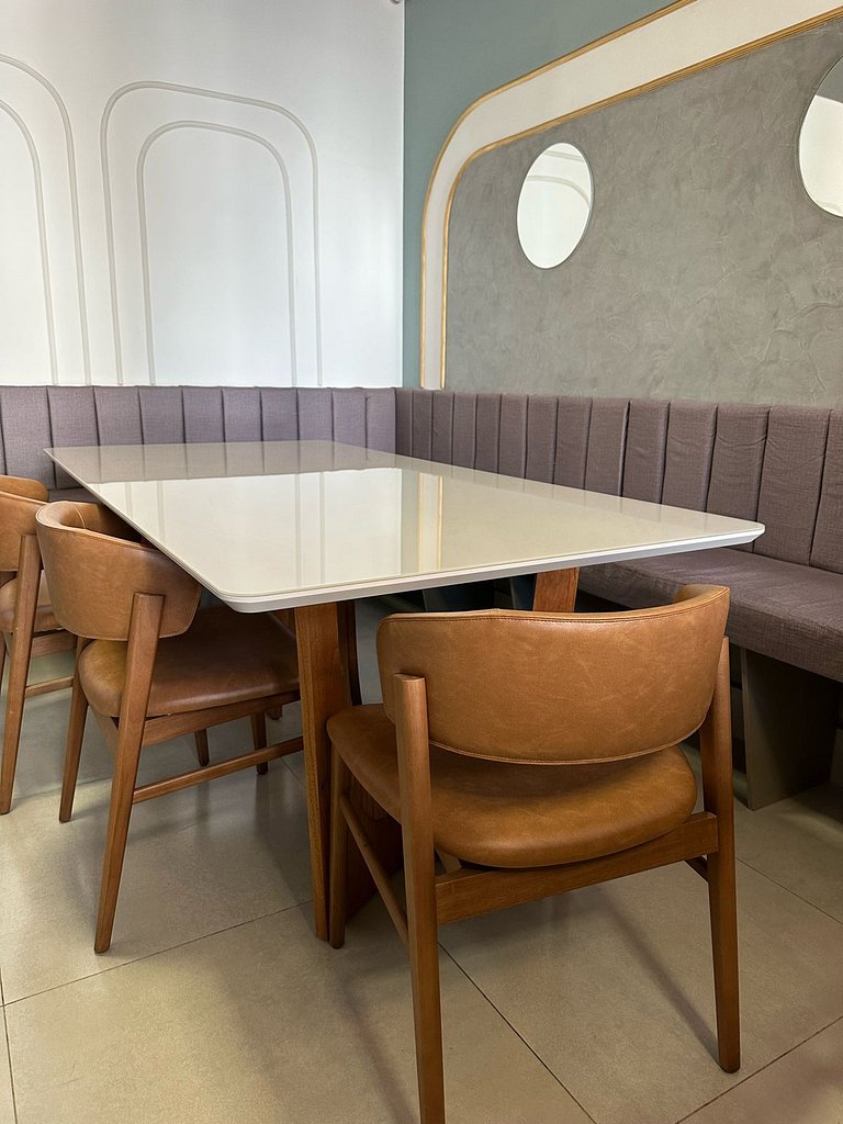 Apart 1 bedroom, 1 bathroom center without garage