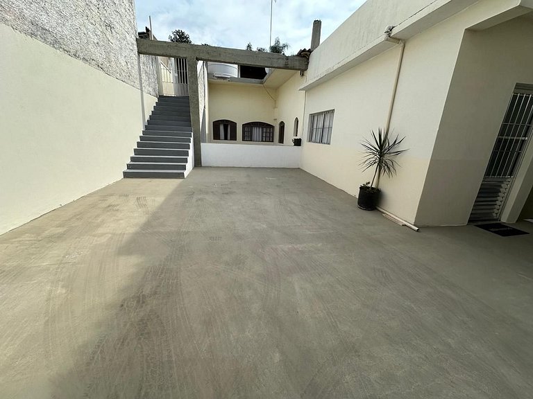 Casa próximo a Rodovia Raposo Tavares c/ garagem