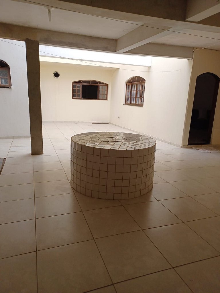 Casa próximo a Rodovia Raposo Tavares c/ garagem