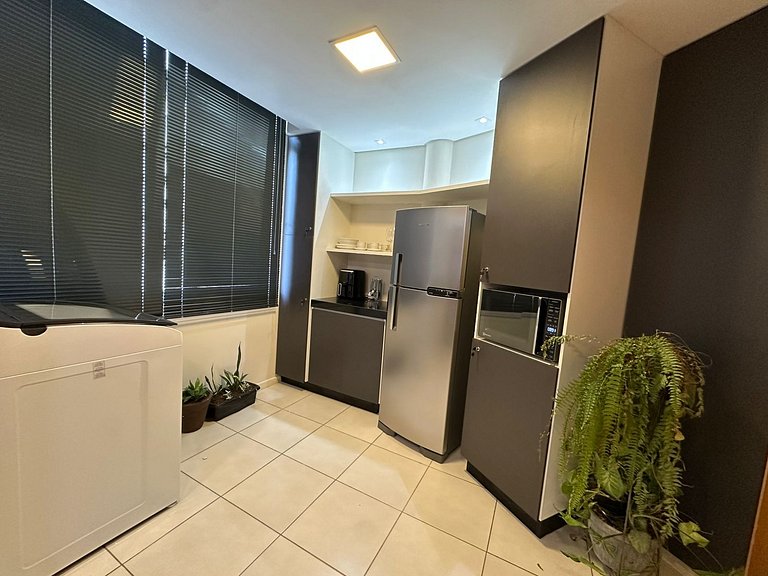 2 bedroom, 2 bathroom apartment in downtown BH