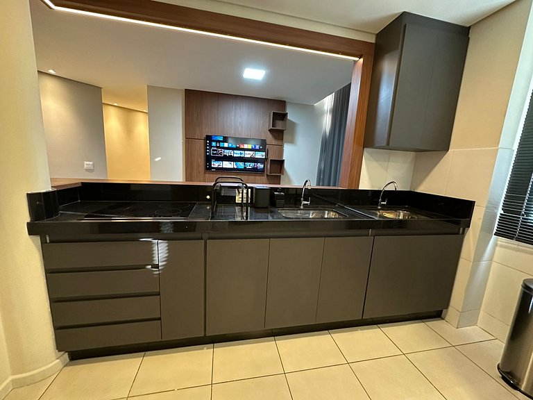 2 bedroom, 2 bathroom apartment in downtown BH