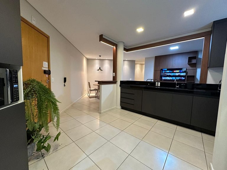 2 bedroom, 2 bathroom apartment in downtown BH