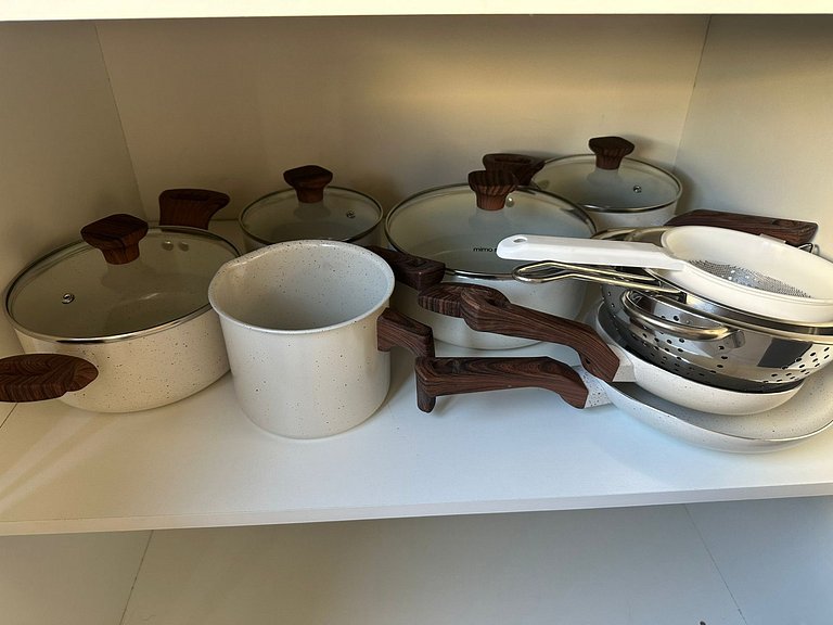 2 bedroom, 2 bathroom apartment in downtown BH