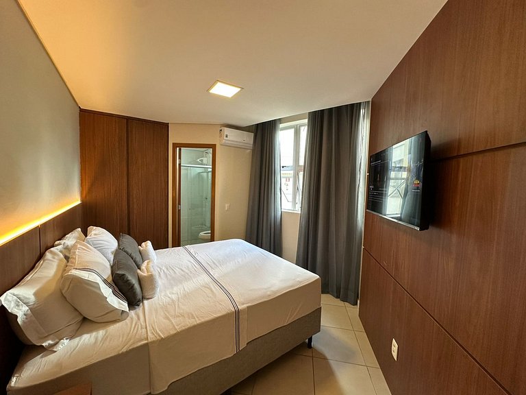 2 bedroom, 2 bathroom apartment in downtown BH