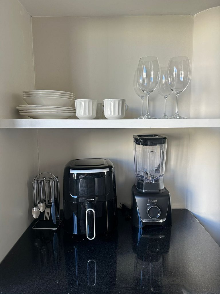 2 bedroom, 2 bathroom apartment in downtown BH