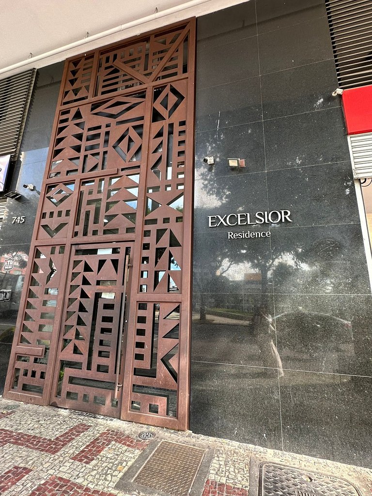 2 bedroom, 2 bathroom apartment in downtown BH